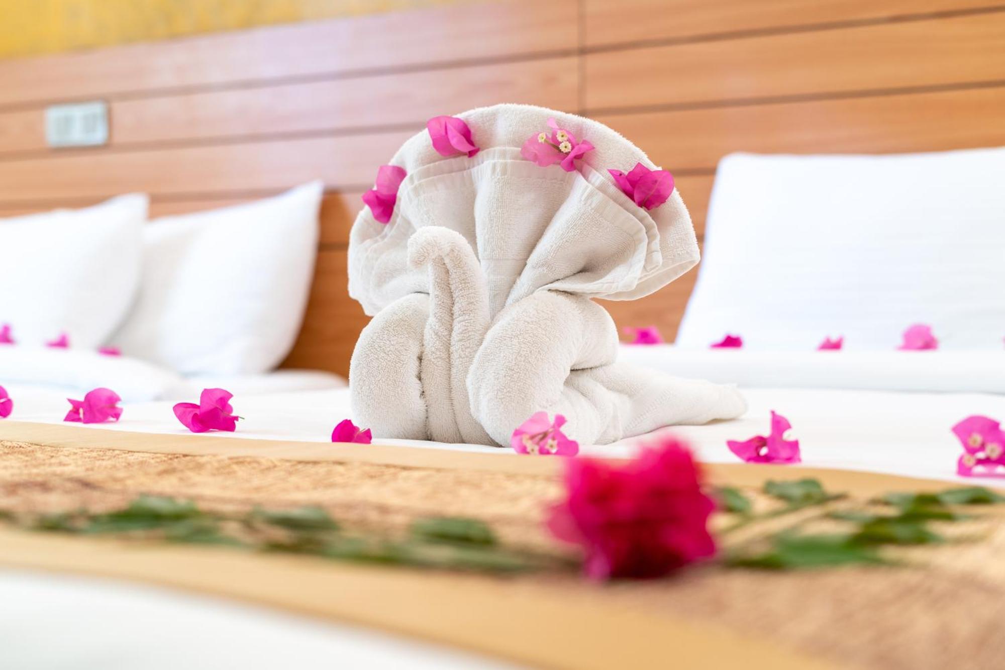 Nala Veli Beach & Spa Ukulhas Extérieur photo